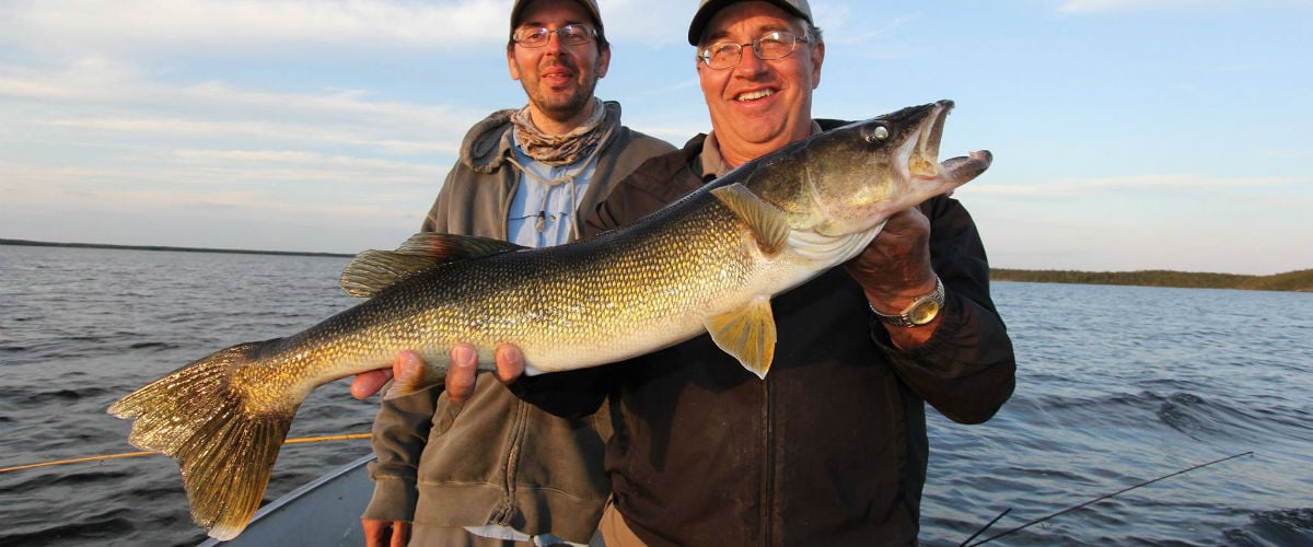 Budd's Gunisao Lake Lodge