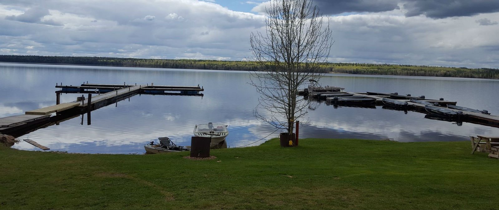 Christina Lake Lodge
